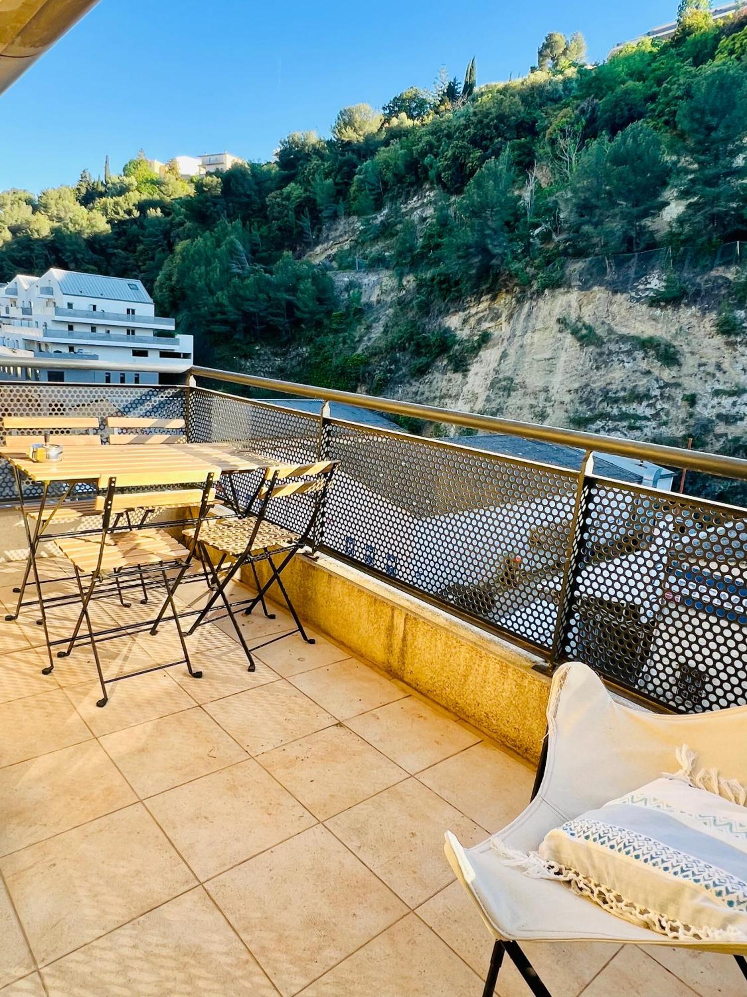 Magnificent Renovated Apartment, 2 Rooms Of 45 M2, Close Tothe Sea, Top Floor, Terrace Νίκαια Εξωτερικό φωτογραφία
